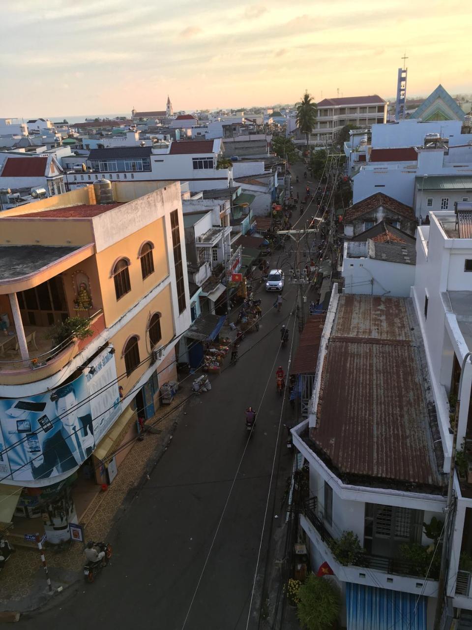 Hotel Tan Phu Lagi Buitenkant foto
